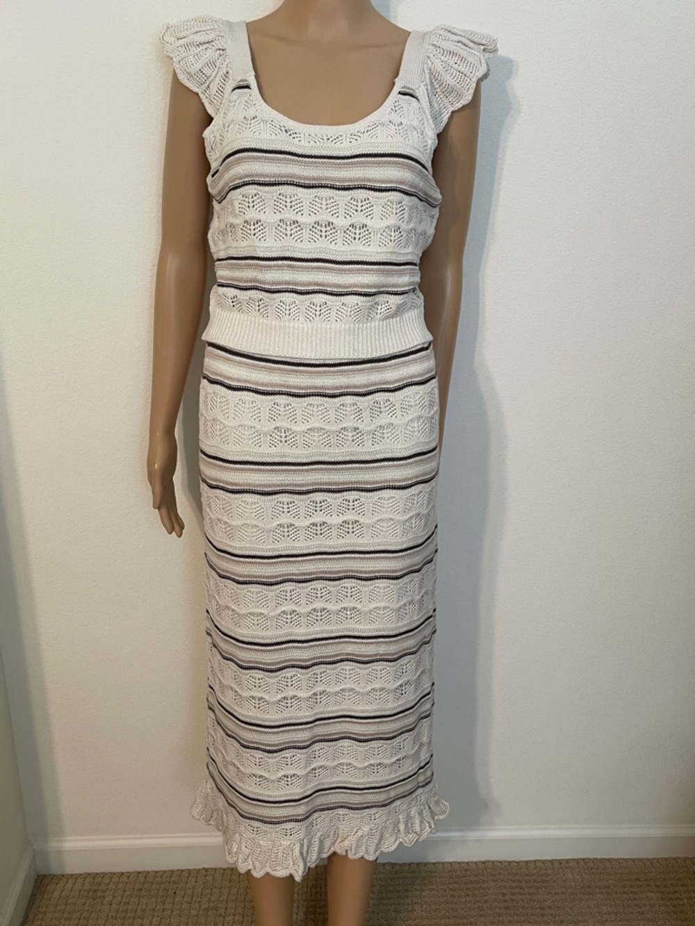 NWT Set Cream Knit Two-Piece Top & Skirt